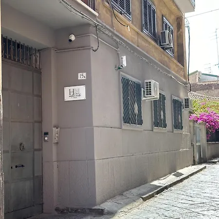Antico Vicolo Bed and Breakfast Κατάνια